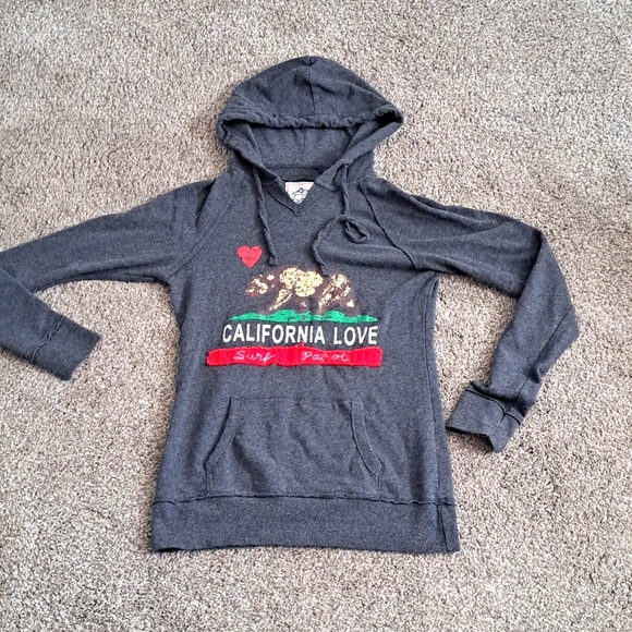 California Love Gray Hoodie Sweater size Medium - Picture 1 of 4